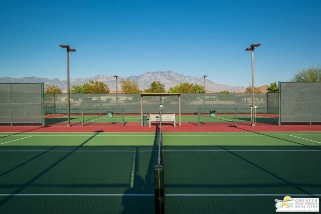 74 Cork Tree, Rancho Mirage CA: https://media.crmls.org/mediaz/3e18e7b0-fd84-4fcf-bd1f-eb00346c5f86.jpg