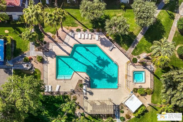 2860 N Los Felices Road, Palm Springs CA: https://media.crmls.org/mediaz/3e1913dc-fb16-4447-a6b2-c52d14250a31.jpg