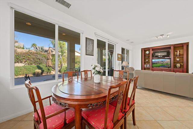 60505 Staghorn Drive, La Quinta CA: https://media.crmls.org/mediaz/3e193668-810e-4068-b32f-c3906f87ffed.jpg