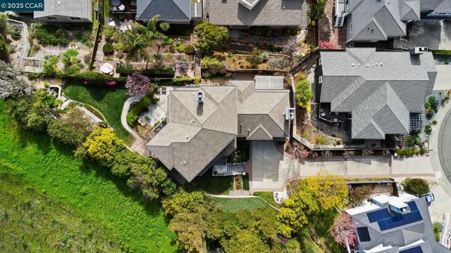 1620 Saint Francis Ct, Benicia CA: https://media.crmls.org/mediaz/3e1a57c1-f374-4406-afff-13ec1ca0e4d0.jpg