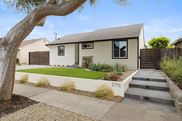 2711 2715 Dawson Avenue, Ventura CA: https://media.crmls.org/mediaz/3e1a854a-b019-4b0c-bd88-7e7cce0f2a67.jpg