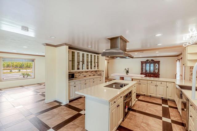 7750 Lovers Lane, Hollister CA: https://media.crmls.org/mediaz/3e1cf398-0294-46cc-8938-c7fcd482daa8.jpg