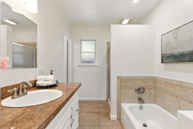 3996 Jefferson Avenue, Redwood City CA: https://media.crmls.org/mediaz/3e1d0123-5c9d-4360-b56d-51a6a57c828c.jpg