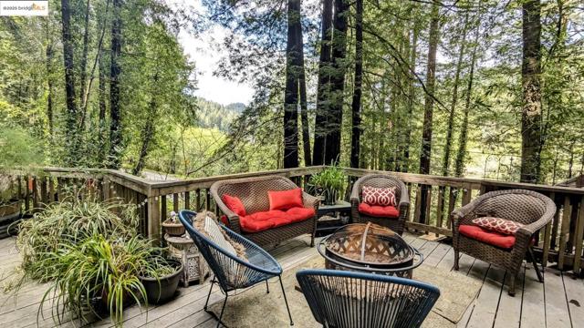 18512 Hwy 116, Guerneville CA: https://media.crmls.org/mediaz/3e1d3219-55df-444b-846f-3b3505a4ee1d.jpg