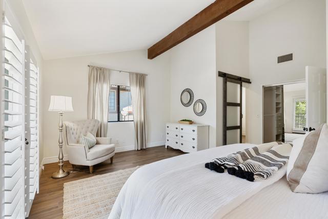 28551 Meadow Glen Way W, Escondido CA: https://media.crmls.org/mediaz/3e1e0ae5-3599-405b-91ea-1d7895290fb1.jpg