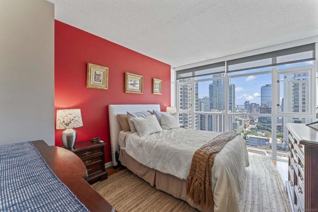 850 Beech Street, San Diego CA: https://media.crmls.org/mediaz/3e1e0eb3-b131-4868-8df3-92d263cd77e7.jpg