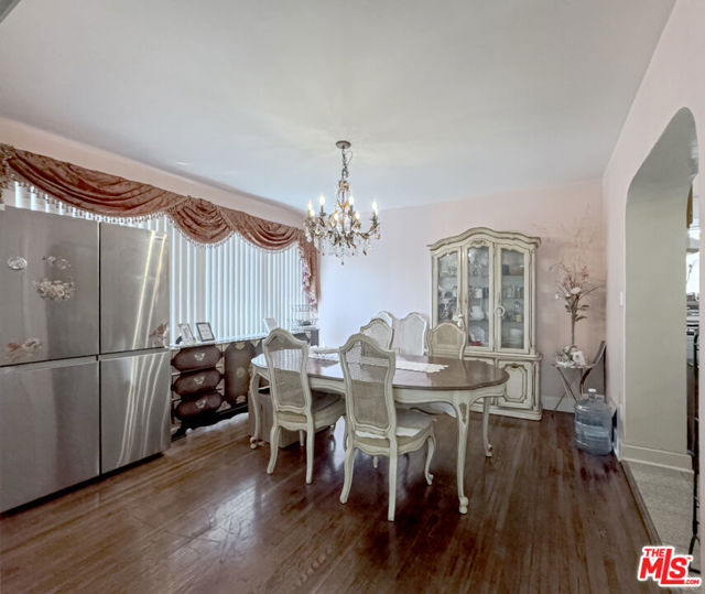 1322 S Bronson Avenue, Los Angeles CA: https://media.crmls.org/mediaz/3e1f3b6c-78d9-49fe-adf0-21c3e89d9417.jpg