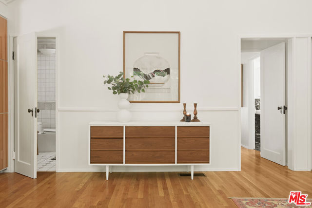 1959 Whitley Avenue, Los Angeles CA: https://media.crmls.org/mediaz/3e1f9eaa-763a-4711-bed2-53a02f8030fa.jpg