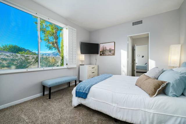 57916 Interlachen, La Quinta CA: https://media.crmls.org/mediaz/3e2030bb-c05c-4f43-b6fc-e1e3a99ead81.jpg