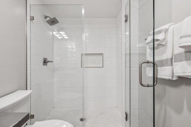 40 Eastlake Avenue, Pacifica CA: https://media.crmls.org/mediaz/3e20b13c-69c1-4552-b8fd-8924e19afd96.jpg