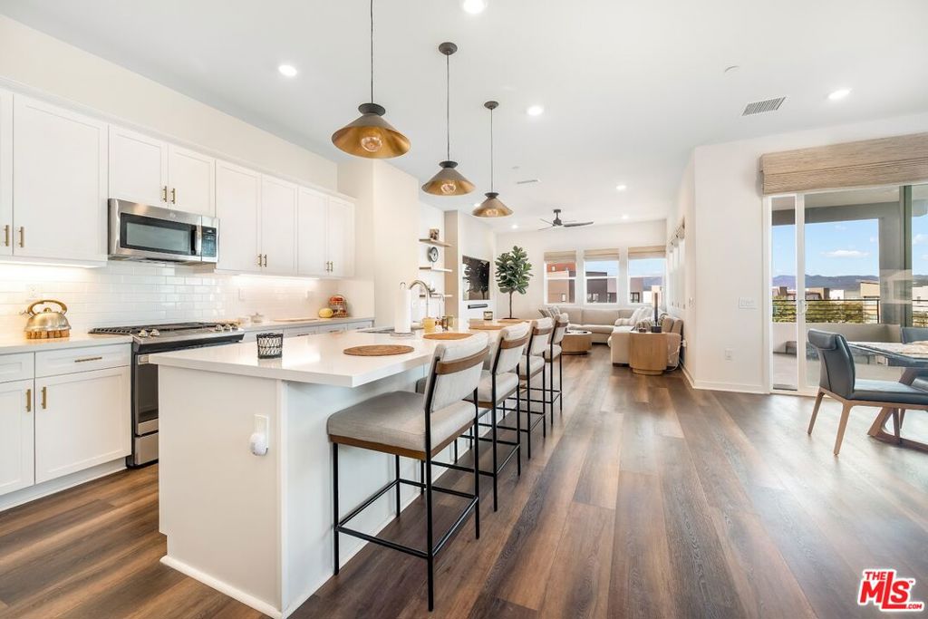 27525 Illumination Court