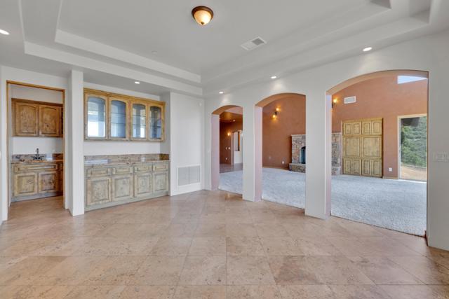 Detail Gallery Image 12 of 71 For 15711 Salida Del Sol, Ramona,  CA 92065 - 5 Beds | 4/2 Baths