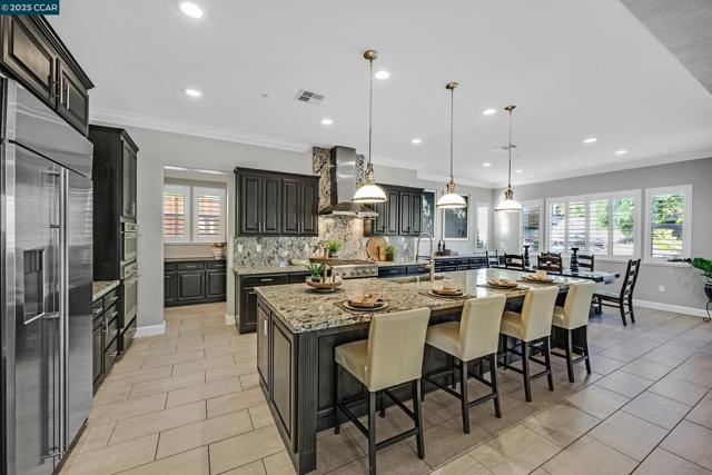 5057 Volterra Ct, Dublin CA: https://media.crmls.org/mediaz/3e232afe-f363-4010-b942-a30102bdd593.jpg