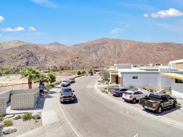 798 Obsidian Loop E, Palm Springs, CA 92264