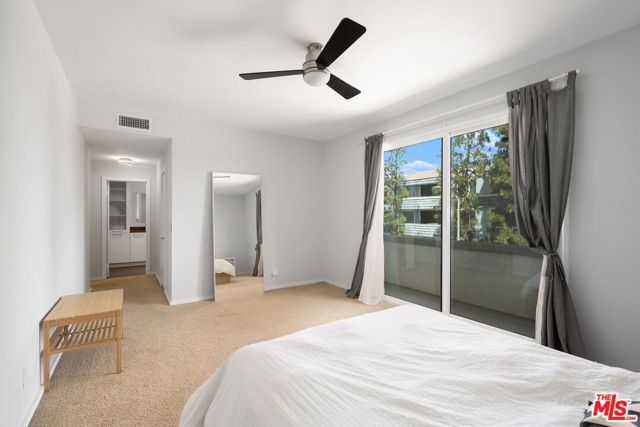306 Bora Bora Way, Marina del Rey CA: https://media.crmls.org/mediaz/3e23a525-c0e7-41b3-b89a-49ce27ee415e.jpg