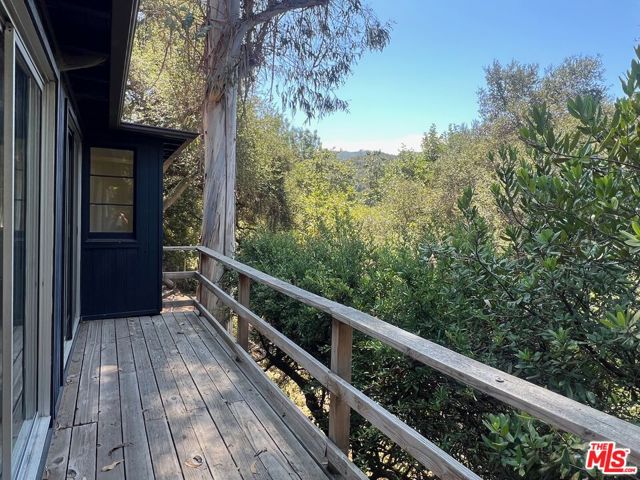 764 Old Topanga Canyon Road, Topanga CA: https://media.crmls.org/mediaz/3e241dea-da91-407d-b3ba-4b9e740430e9.jpg
