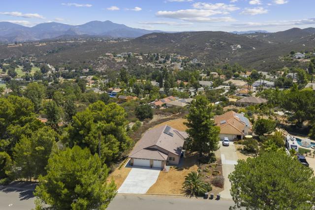 Detail Gallery Image 16 of 20 For 23627 Calistoga Pl, Ramona,  CA 92065 - 3 Beds | 2/1 Baths