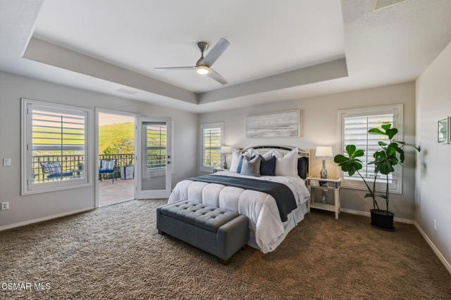 Image 33 of 51 For 490 Peter Place