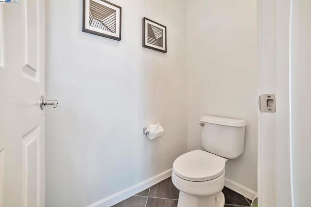 3312 Amaryllis Cir, San Ramon CA: https://media.crmls.org/mediaz/3e254600-c808-40f1-b0c4-924fef7ca986.jpg