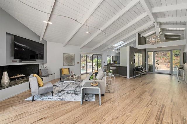 135 Lynton Avenue, San Carlos CA: https://media.crmls.org/mediaz/3e263ad0-4968-4ea2-80e0-d3e4a30bc72d.jpg
