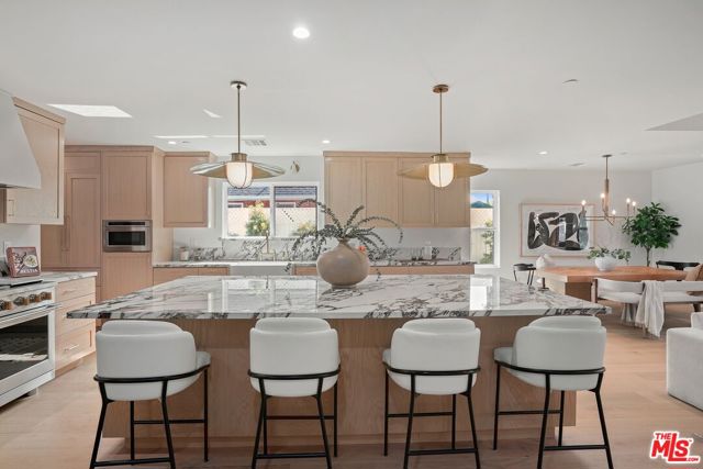 Image 6 of 29 For 4525 Greenbush Avenue