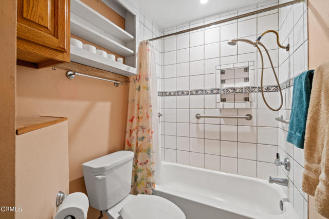 447 Ute Lane, Ventura CA: https://media.crmls.org/mediaz/3e275180-936b-4e4d-9b6e-f48b7b1b375f.jpg