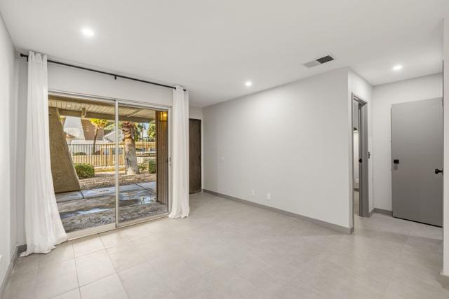 2857 N Los Felices Road #115, Palm Springs, CA 92262
