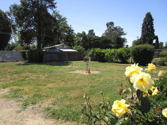 2025 Pacheco Pass Highway, Gilroy CA: https://media.crmls.org/mediaz/3e2a88f8-b95a-4078-a270-4cddce86ae8d.jpg