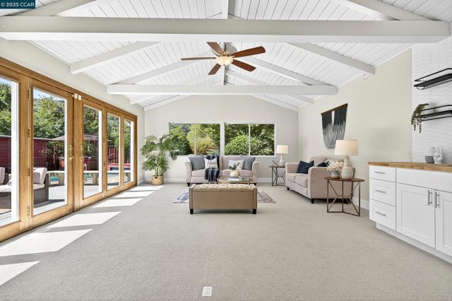 3846 Madera St, Pinole CA: https://media.crmls.org/mediaz/3e2abab5-cc7d-48ea-ae14-185253970eab.jpg