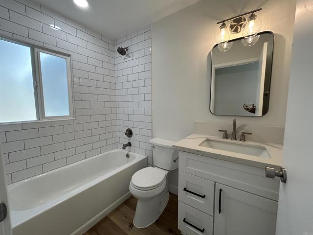 Detail Gallery Image 34 of 46 For 2501 Davis Ave, Carlsbad,  CA 92008 - 6 Beds | 5 Baths