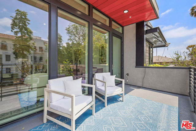 1200 N Orange, West Hollywood CA: https://media.crmls.org/mediaz/3e2bb829-ae92-4fa8-9df3-bdc8bab31be7.jpg