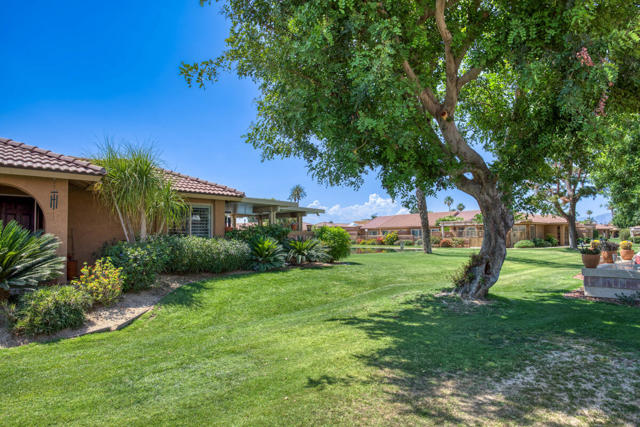 82208 Cochran Drive, Indio CA: https://media.crmls.org/mediaz/3e2cbb37-36f5-4b8d-b322-8680c4b727eb.jpg