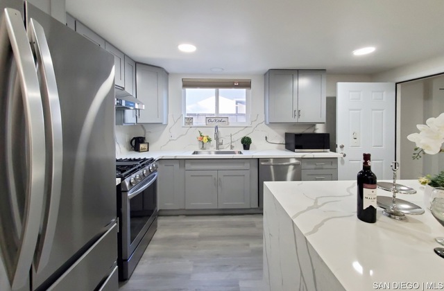 15927 Los Reyes Street, Fountain Valley CA: https://media.crmls.org/mediaz/3e2cd95b-106c-4e7c-b78a-ebec80a5bfc0.jpg
