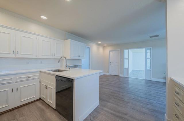 624 Hartnell Street, Salinas CA: https://media.crmls.org/mediaz/3e2d6068-7467-46b7-8b83-7ce08609daeb.jpg