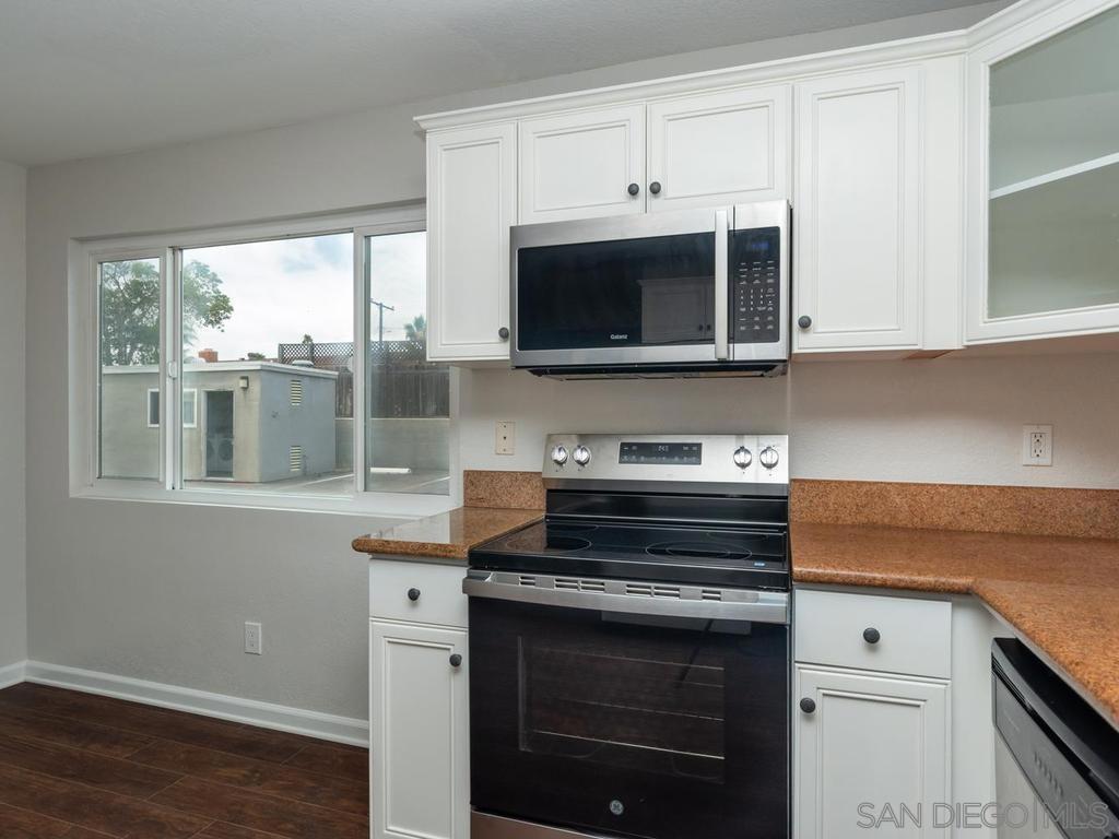 6666 Beadnell Way - photo 11