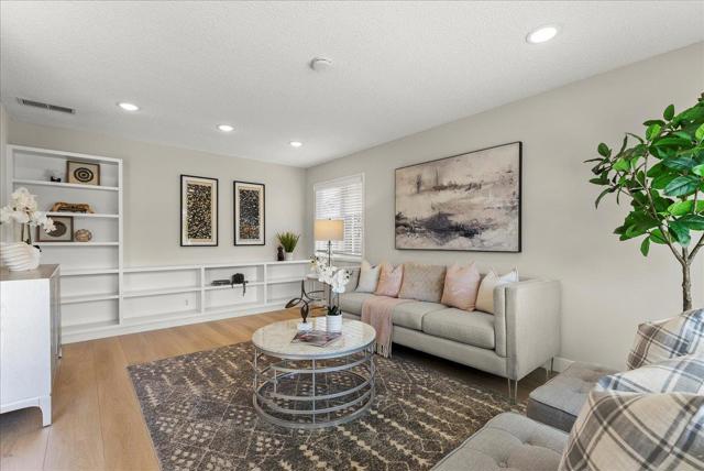 897 Loyalton Drive, Campbell CA: https://media.crmls.org/mediaz/3e30f79d-3c63-40a0-91c4-96581281e773.jpg