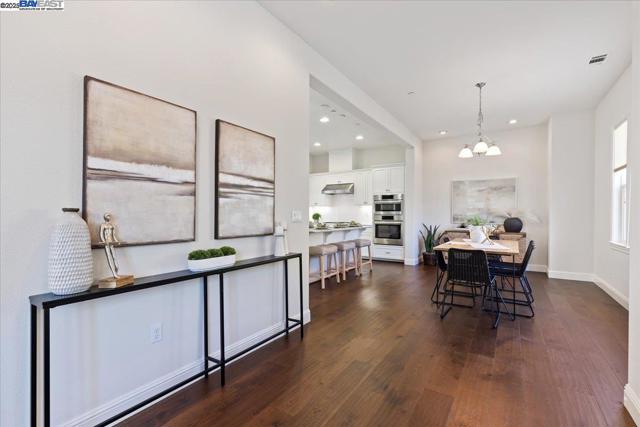 4369 Table Mountain Rd, Dublin CA: https://media.crmls.org/mediaz/3e32227c-4d9e-44dd-97a6-209dab4f1e0a.jpg