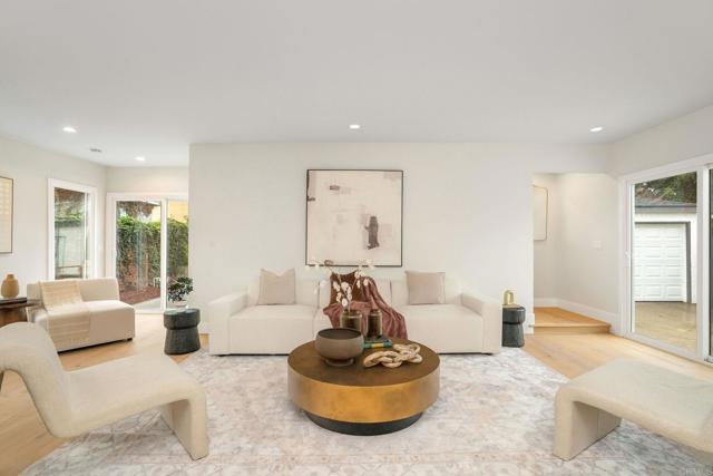 Detail Gallery Image 14 of 31 For 219 W Acacia Ave, El Segundo,  CA 90245 - 4 Beds | 2 Baths