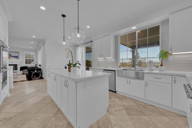 Detail Gallery Image 13 of 75 For 45190 Saint Tisbury St, Temecula,  CA 92592 - 4 Beds | 3 Baths