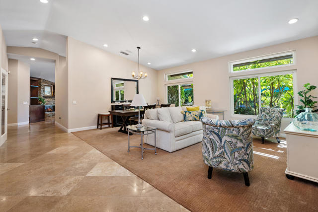 58 Sutton Place E, Palm Desert, CA 92211