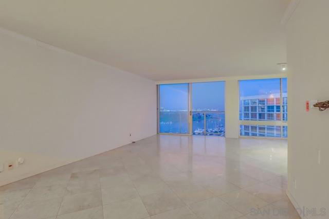 1720 Avenida Del Mundo, Coronado CA: https://media.crmls.org/mediaz/3e337525-bede-4e21-9cb1-7ac10d90ccf5.jpg