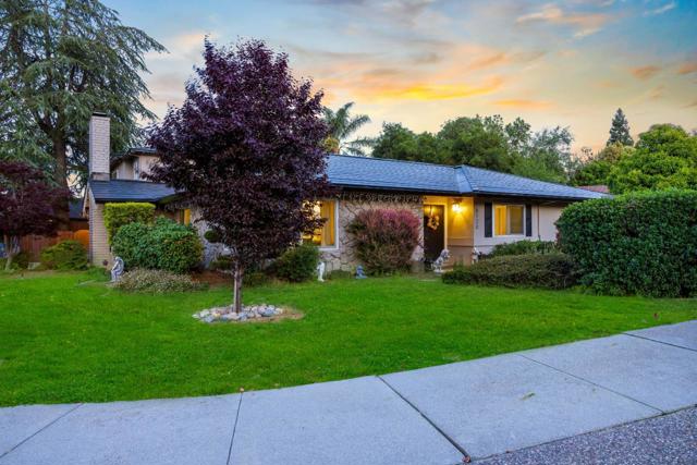 8120 Catalina Court, Gilroy CA: https://media.crmls.org/mediaz/3e345a98-8f66-4009-8a23-8547924ec7ad.jpg