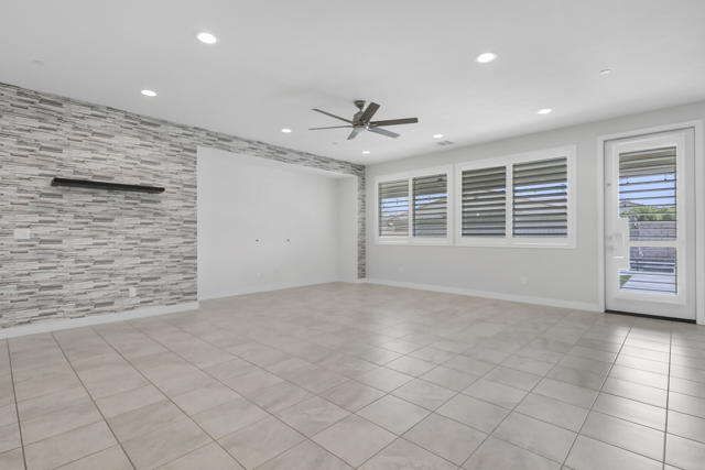 40632 Firenze Court, Indio CA: https://media.crmls.org/mediaz/3e347a96-b5e1-48f8-a4b0-d3efbffa2bc7.jpg