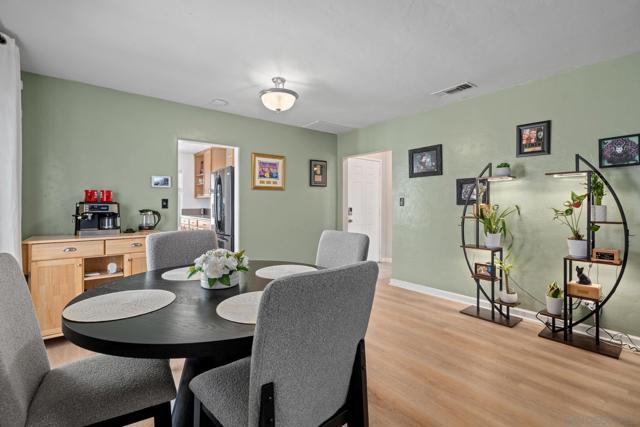 1620 49th St, San Diego CA: https://media.crmls.org/mediaz/3e34c029-3fec-45e0-9696-d637cdf3547c.jpg