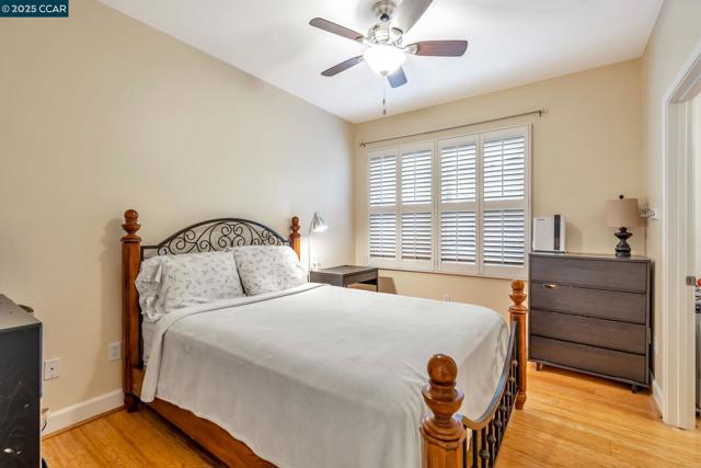 2036 Serra Ln, Hercules CA: https://media.crmls.org/mediaz/3e34e944-6414-4a89-be91-55249f089429.jpg