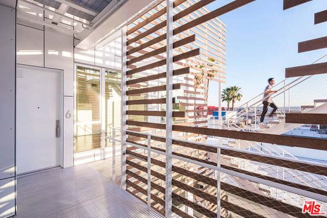 935 N San Vicente Boulevard, West Hollywood CA: https://media.crmls.org/mediaz/3e35d9be-8349-45d1-8cf3-979dfc227acd.jpg
