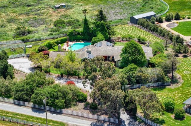 29225 Chualar Canyon Road, Chualar CA: https://media.crmls.org/mediaz/3e368c05-d94e-458a-a376-01d94dde4605.jpg