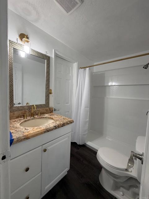Detail Gallery Image 11 of 11 For 227 Robelini Dr a,  Vista,  CA 92083 - 2 Beds | 1 Baths