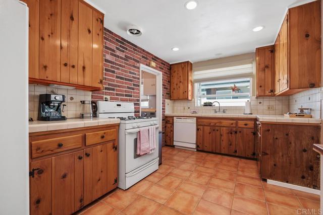 Detail Gallery Image 11 of 35 For 6712 Carthage Street, San Diego,  CA 92120 - 3 Beds | 2 Baths