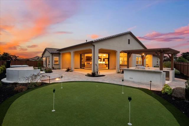 2999 Bluffs Drive, Marina CA: https://media.crmls.org/mediaz/3e382e7c-6995-475e-b378-2f4e8dab5c4a.jpg